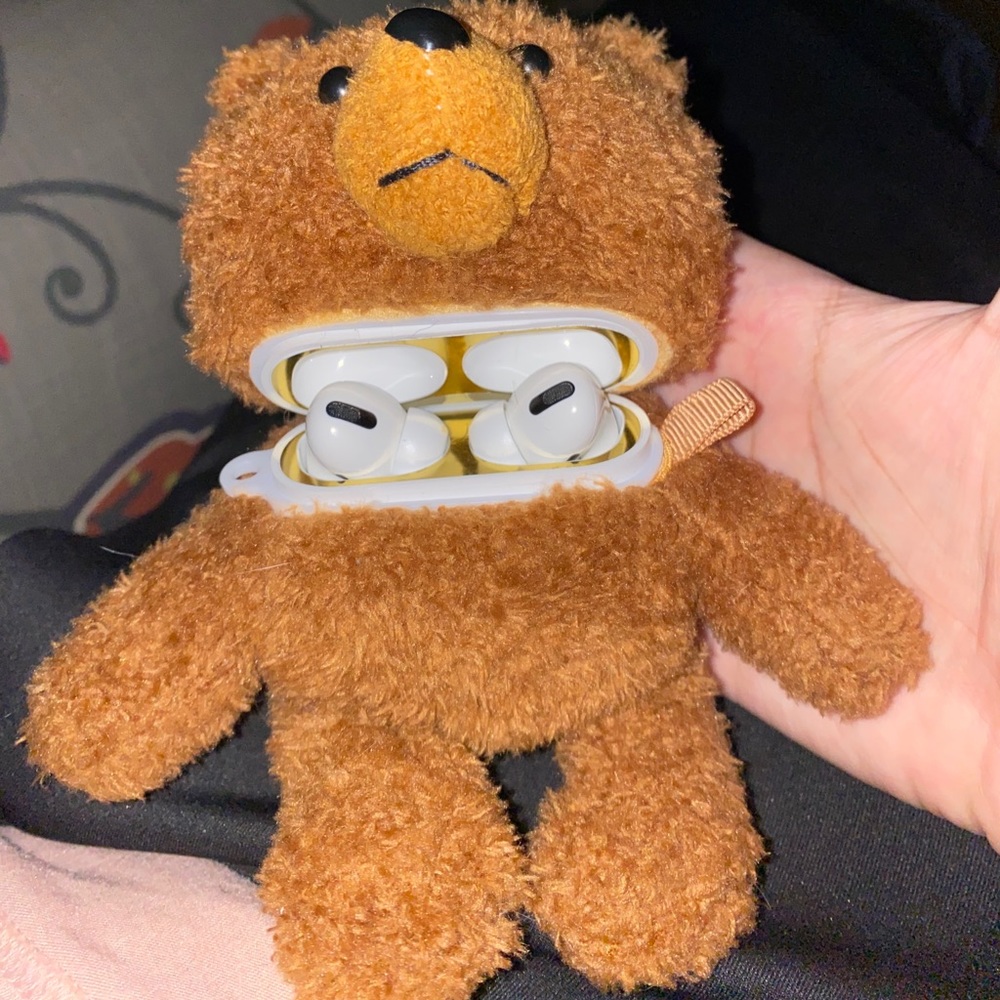 Airpods Pro Teddy Bear Case 🧸